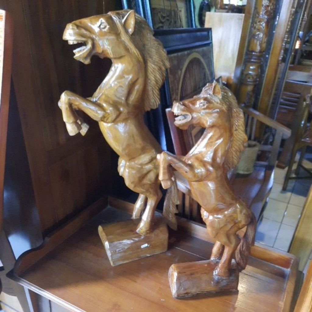 patung kuda-kuda kayu jati-patung kuda unik
