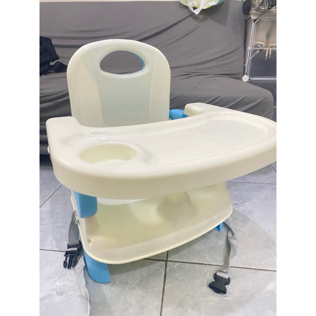 (PRELOVED) Kursi Meja Makan Anak