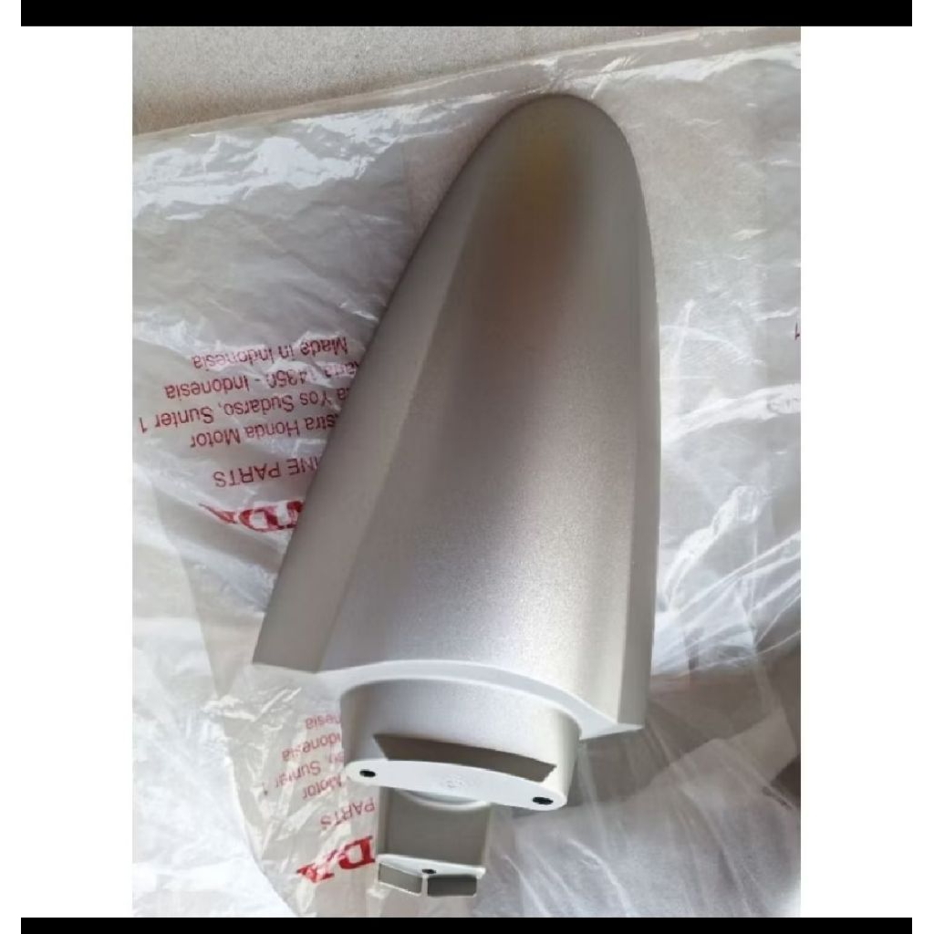 spakbor  depan  Scoopy  2023 warna silver original