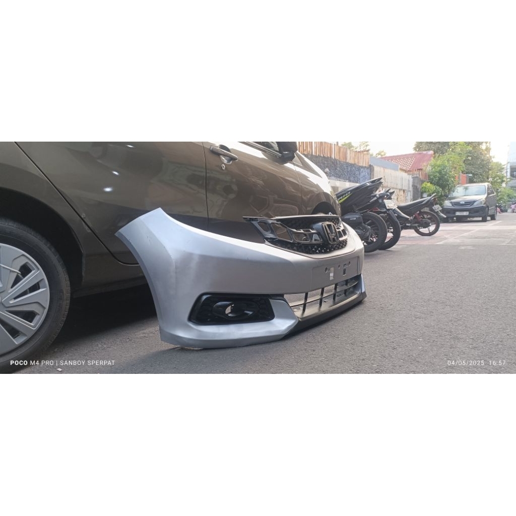 Bemper depan Mobilio E