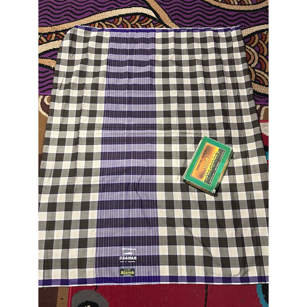 sarung super jadul dzahab pertama keluar like new preloved