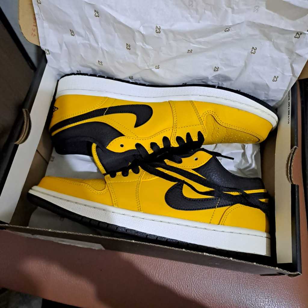 Nike Air Jordan 1 Low University Gold Black Original