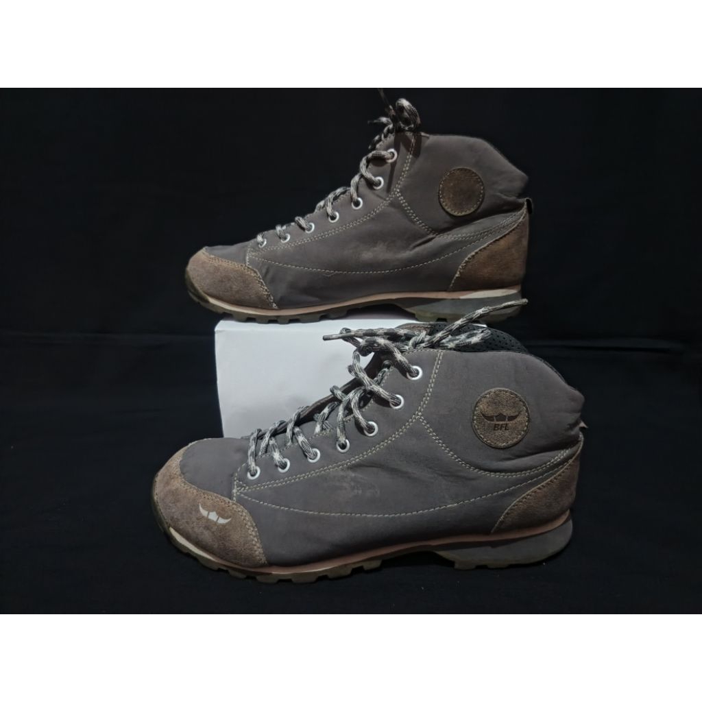 Sepatu Buff4l0 BFL Outdoor size 43