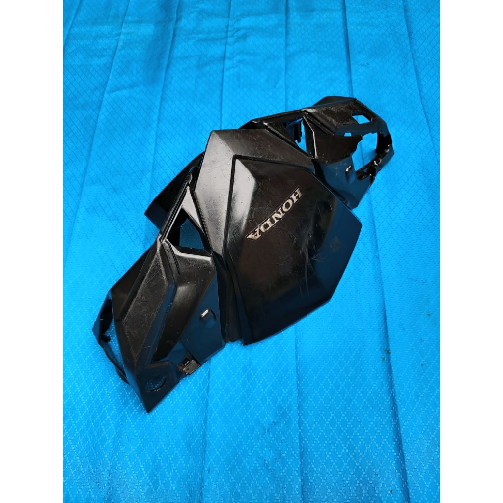 batok depan Vario LED old / batok kepala Vario LED old 150 125 original