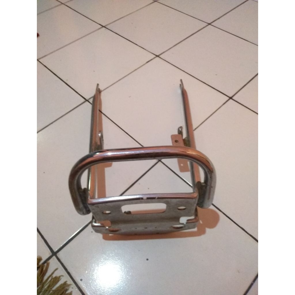 behel begel dudukan lampu stop rem binter merzy