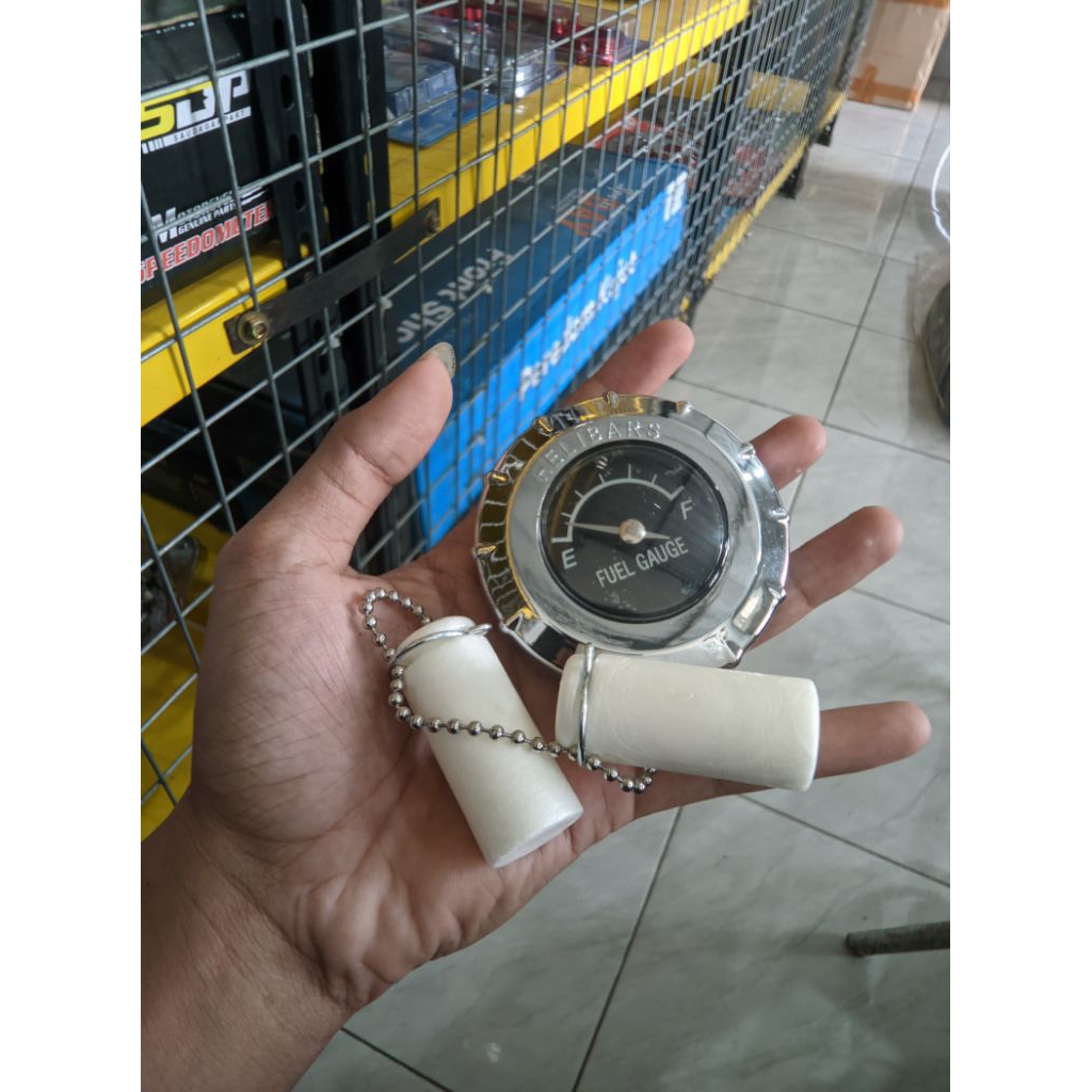 tutup tangki indikator helibars