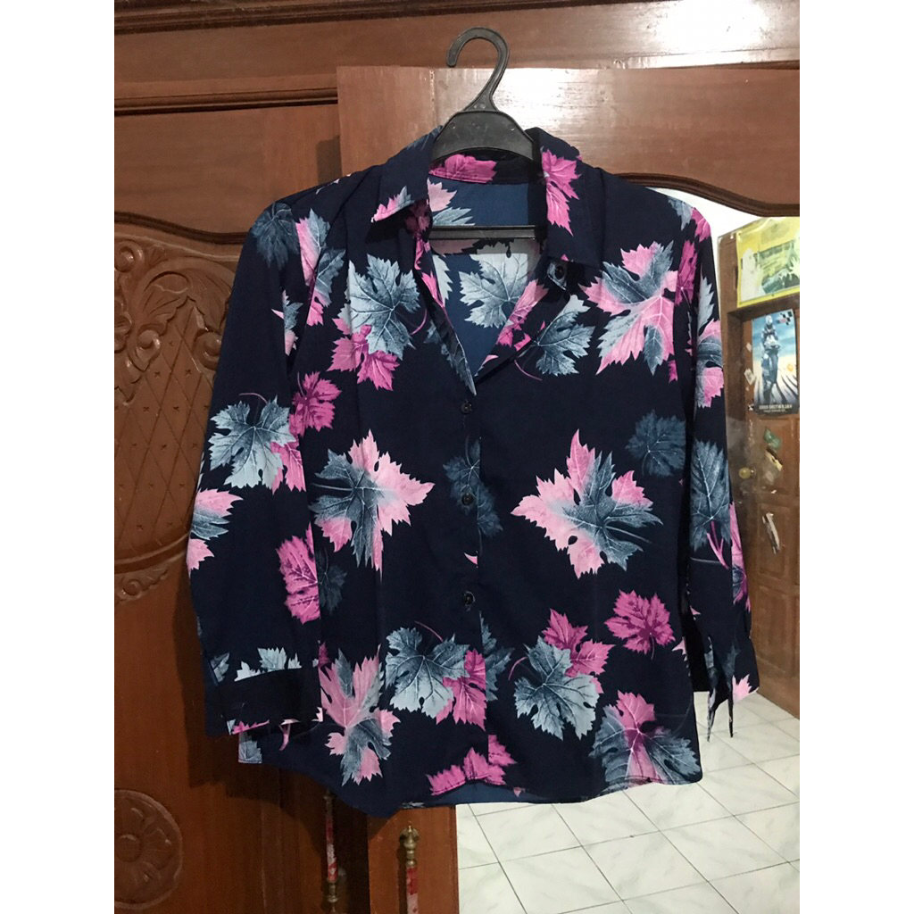 PL kemeja motif bunga