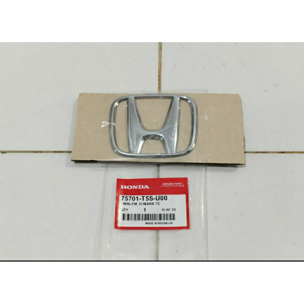 emblem logo H bagasi belakang honda hrv 2015 2016 2017 2018 ori
