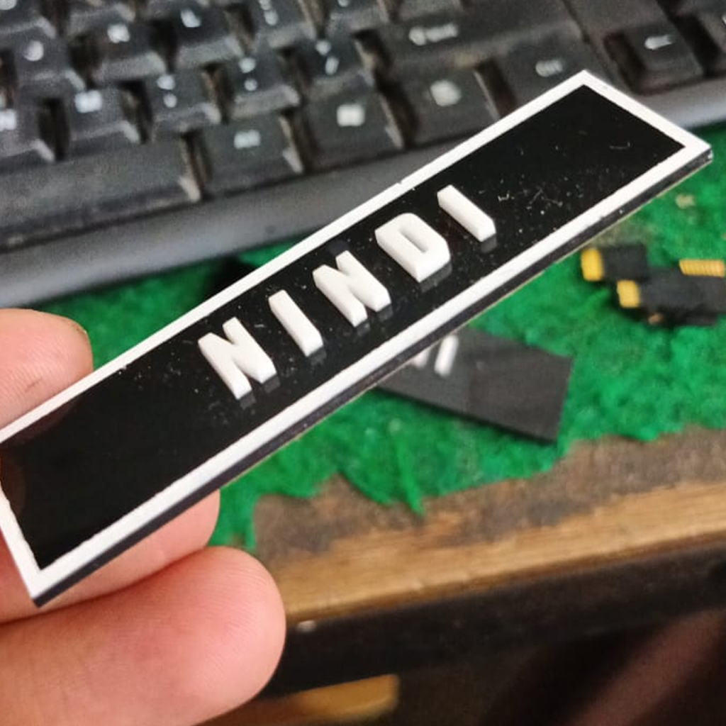 

nametag akrilik timbul nametag timbul