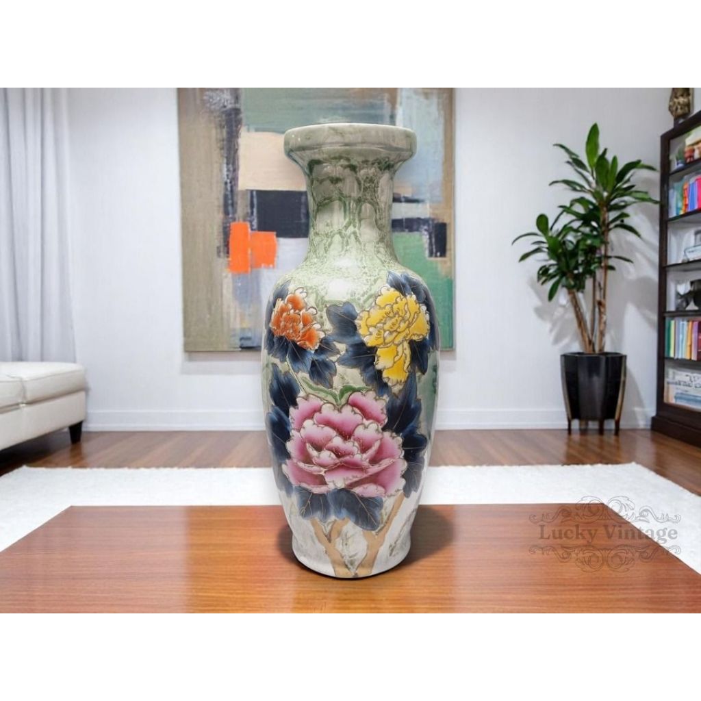 Vintage Guci Besar Lovely With Flower Emboss Porselen Asian Chinese Rare Item Tinggi 62cm