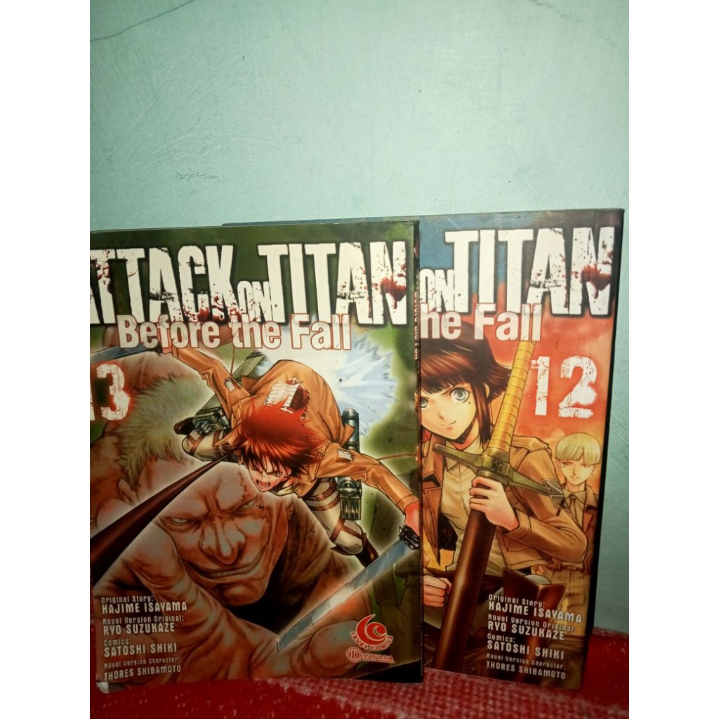 Komik bekas Attack on Titan Before The Fall
