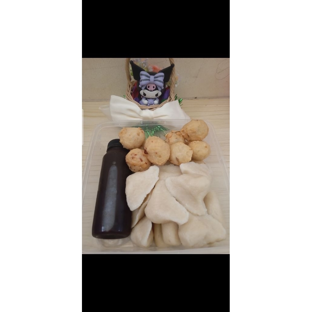

Pempek Palembang Oma ipot