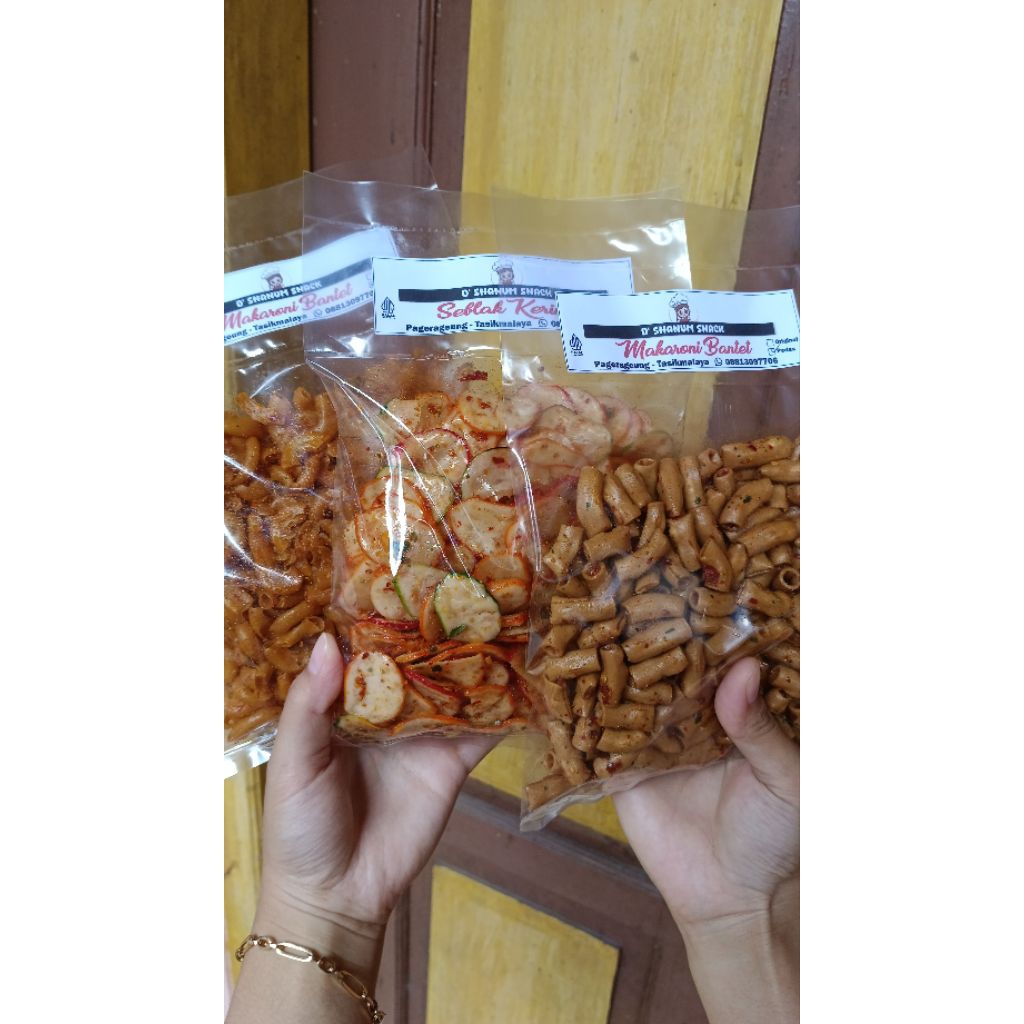 

Makaroni cikruh daun jeruk / makaroni kering tasikmalaya / makaroni pedas gurih daun jeruk