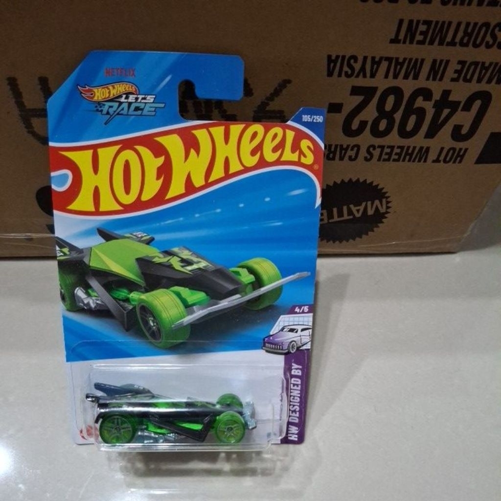 rd 06 hotwheels netflix race hijau/pink besi