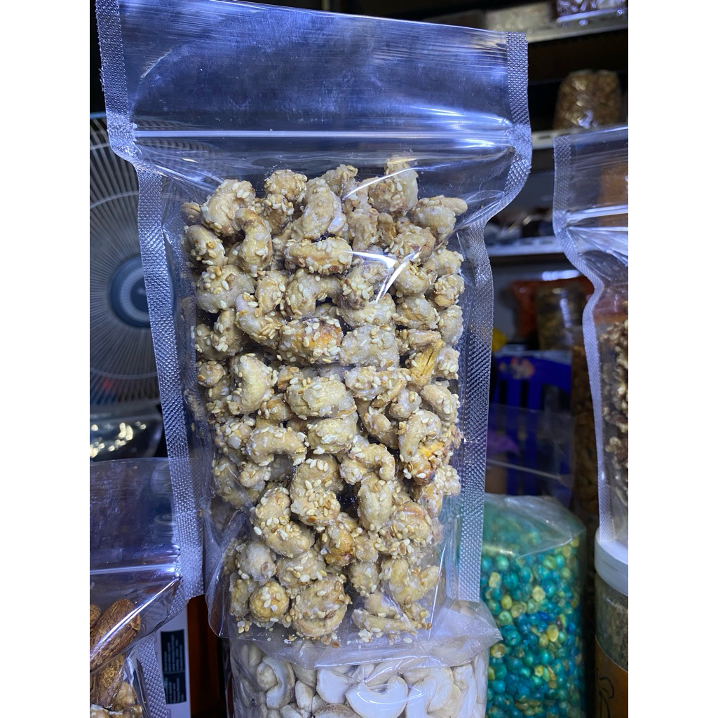 

kacang mede wijen karamel