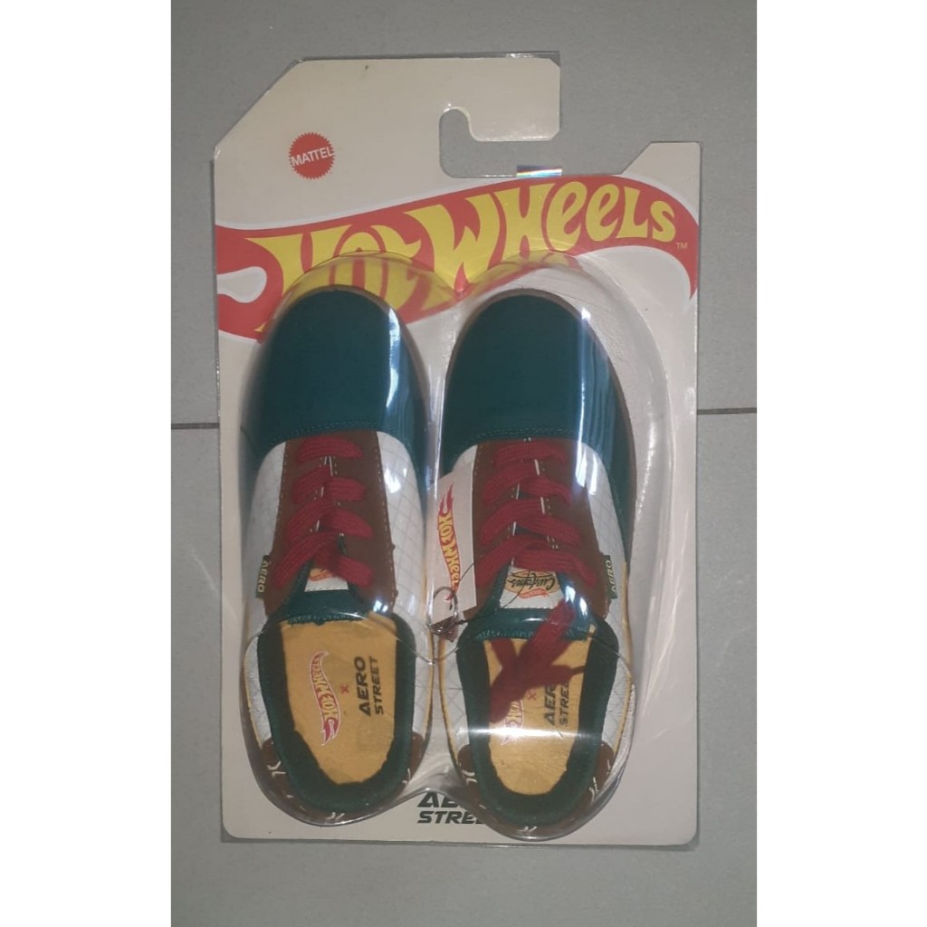 Sepatu Limited Edition Aerostreet X Hotwheels