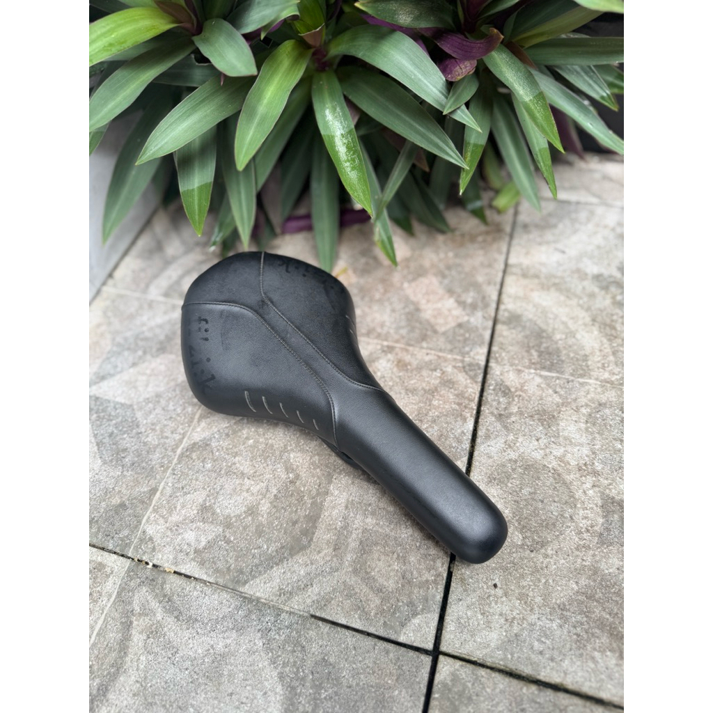 Saddle Fizik Antares R7 Preloved