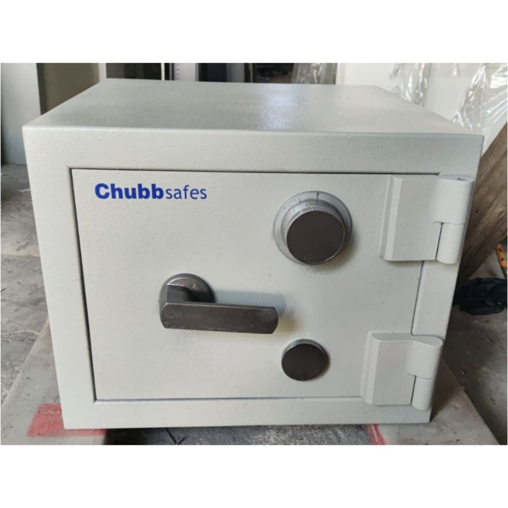 Brankas Chubb Model Tidur Brangkas Chubbsafes Second Tahan Api Safety Box
