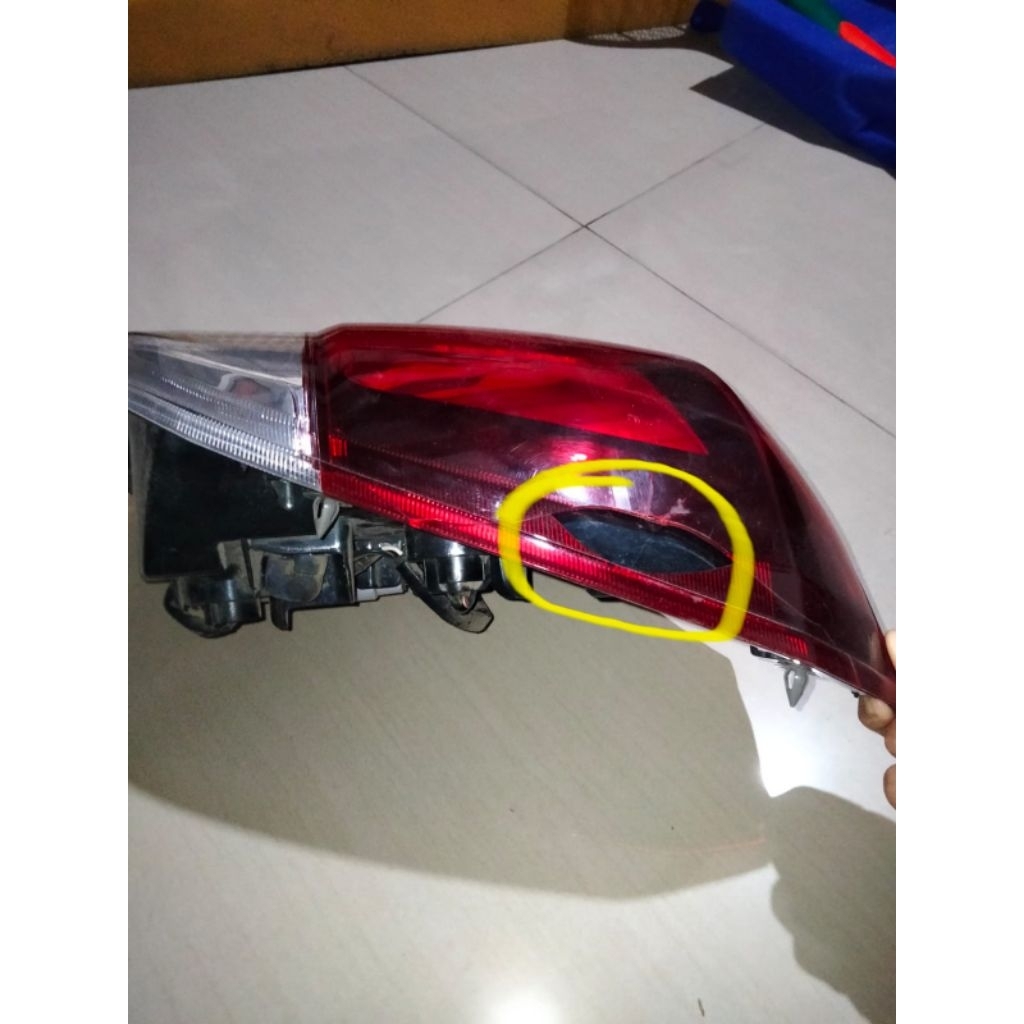 lampu stop agya 2017-2020