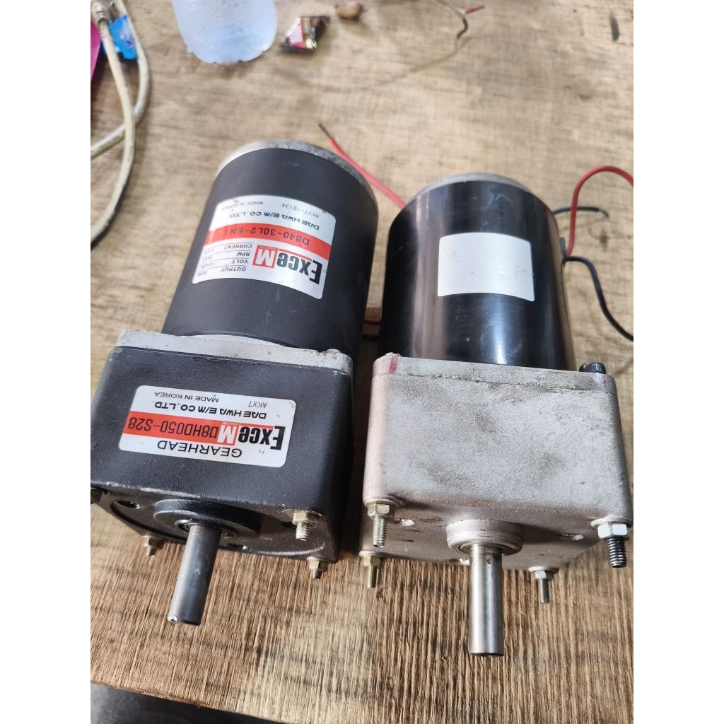 Dinamo Motor DC Gearbox 18V. 40W. Ratio 1:50