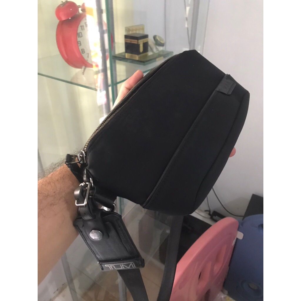 Preloved Original 100% Tumi Harrison Daven Waist Pack Black