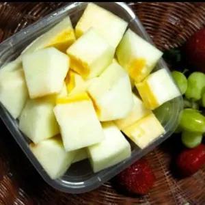 buah potong melon intanon
