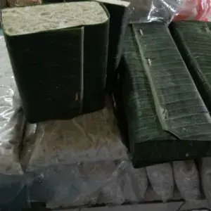 

TEMPE DAUN Super sedang 1papan
