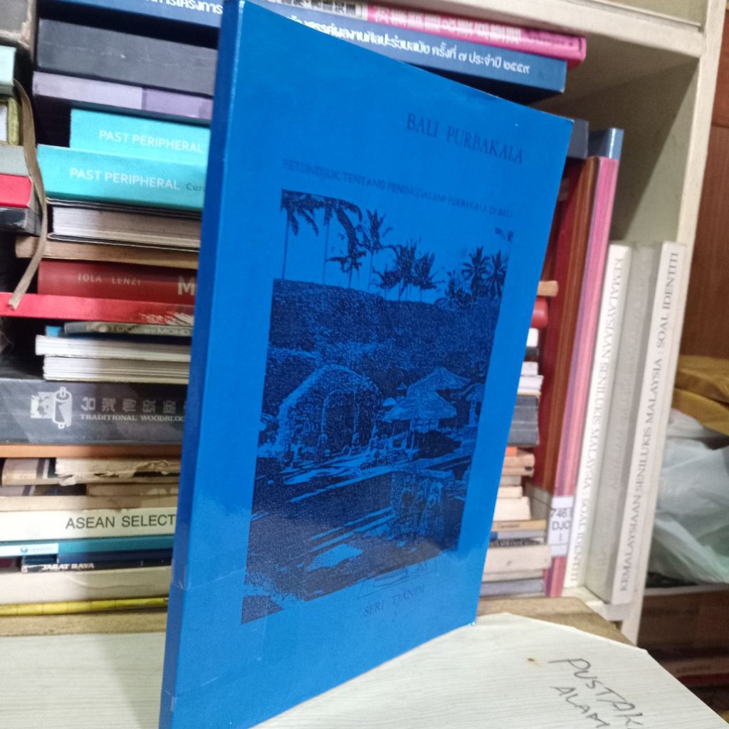 buku bali purbakala,petunjuk tentang peninggalan" purbakala di bali