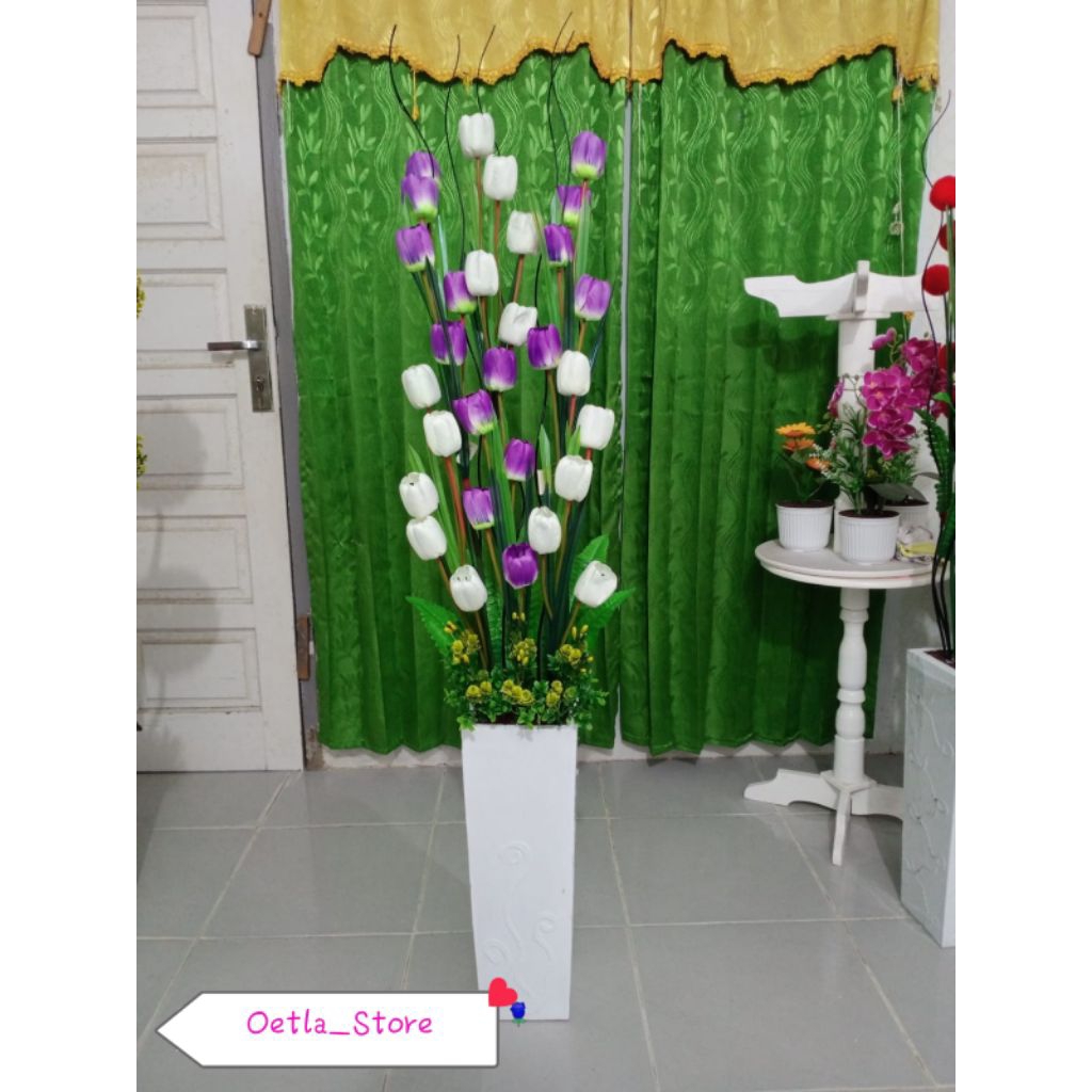 BUNGA TULIP SUDUT DEKORASI RUMAH DAN KANTOR