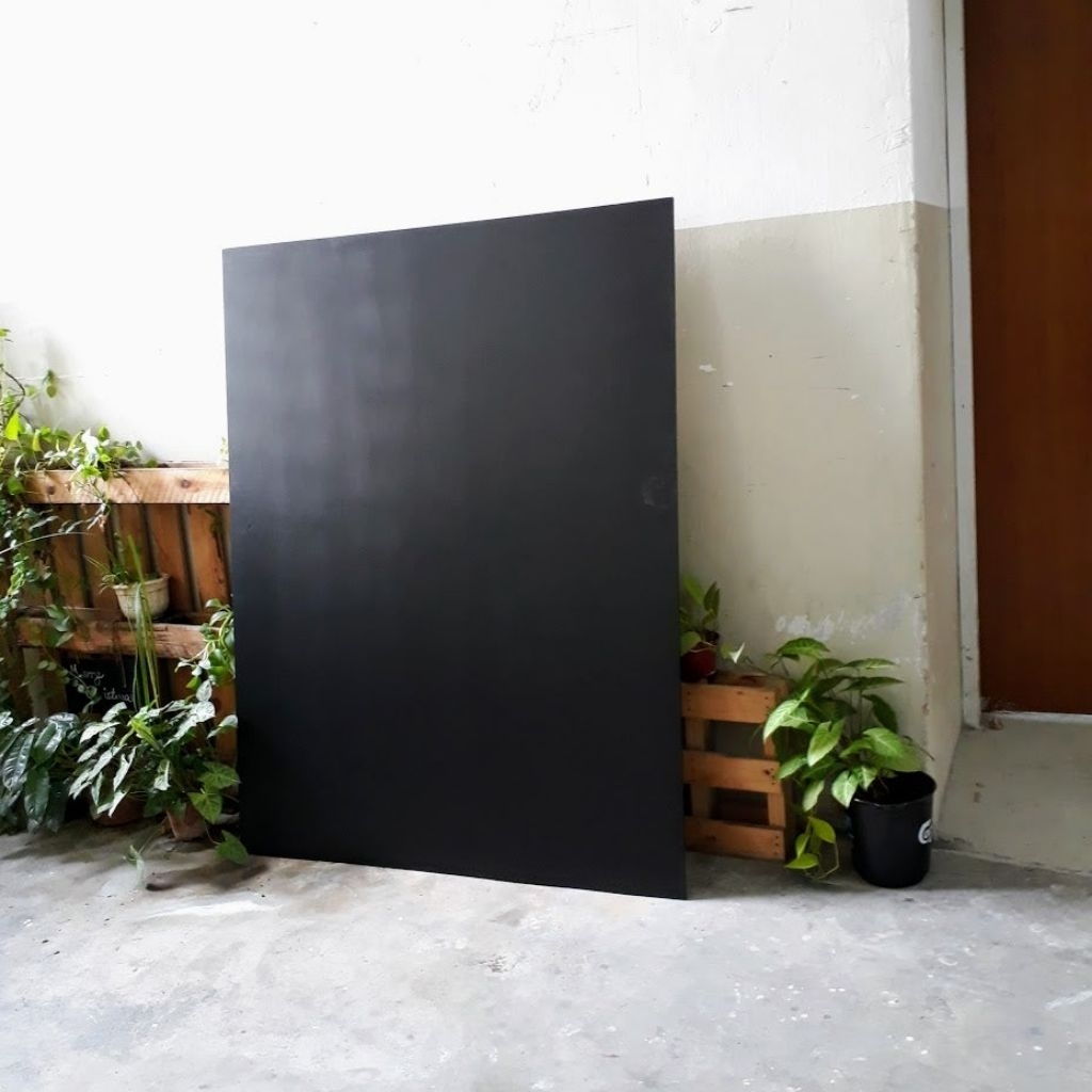 

papan tulis kapur hitam polos 40 x 60 cm tanpa list kayu