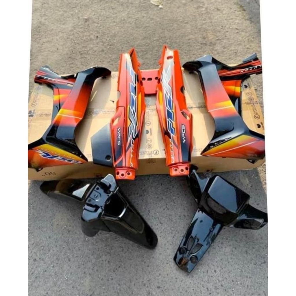 Cover Body Halus Yamaha Fizr Fizr Hitam Orange Set Body Halus Fizr Hitam Orange Tahun 2003