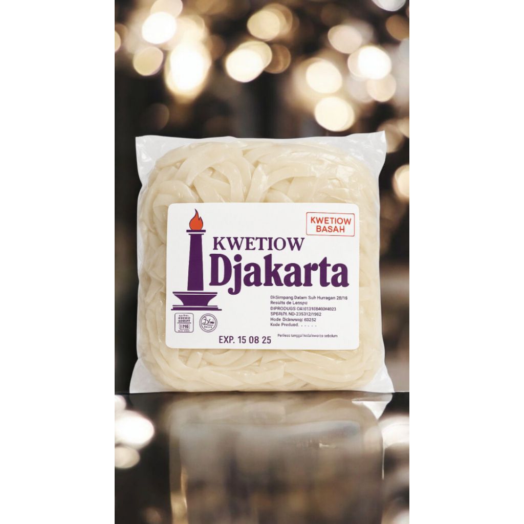 

Kwetiau Djakarta Asli Dari Djakarta, untuk Lidah Nusantara." "Kwetiau Otentik, Cita Rasa Klasik."