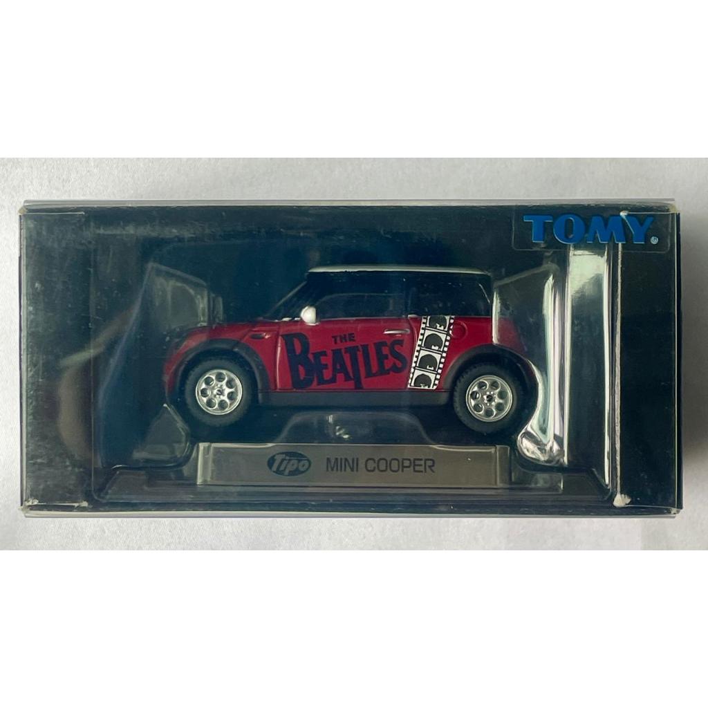 TOMY Mini Cooper Beatles TOMICA Limited - Red color - scale 1:64