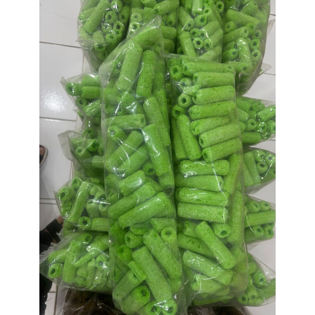 

SNACK MOMOGI STICK GULING WARNA IJO 1 BALL