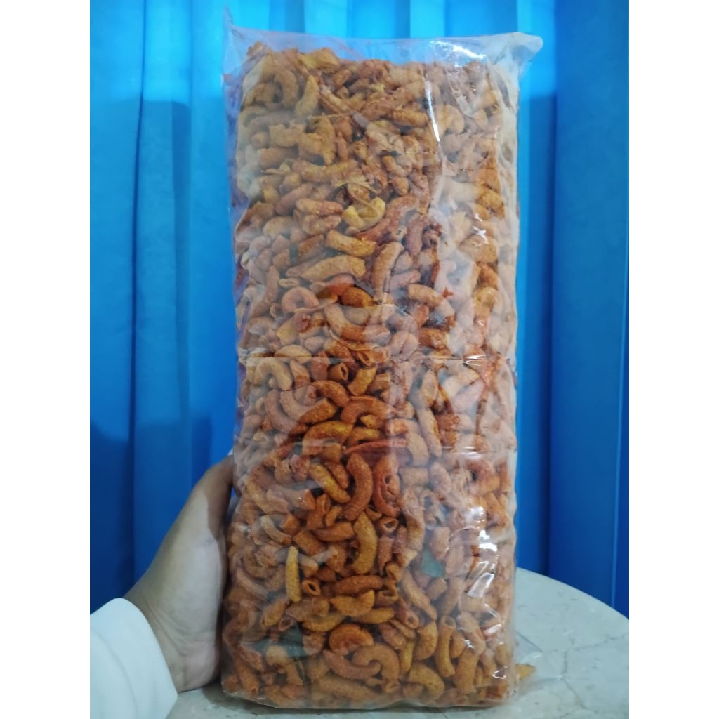 

Makaroni Pedas Daun Jeruk kemasan 1kg