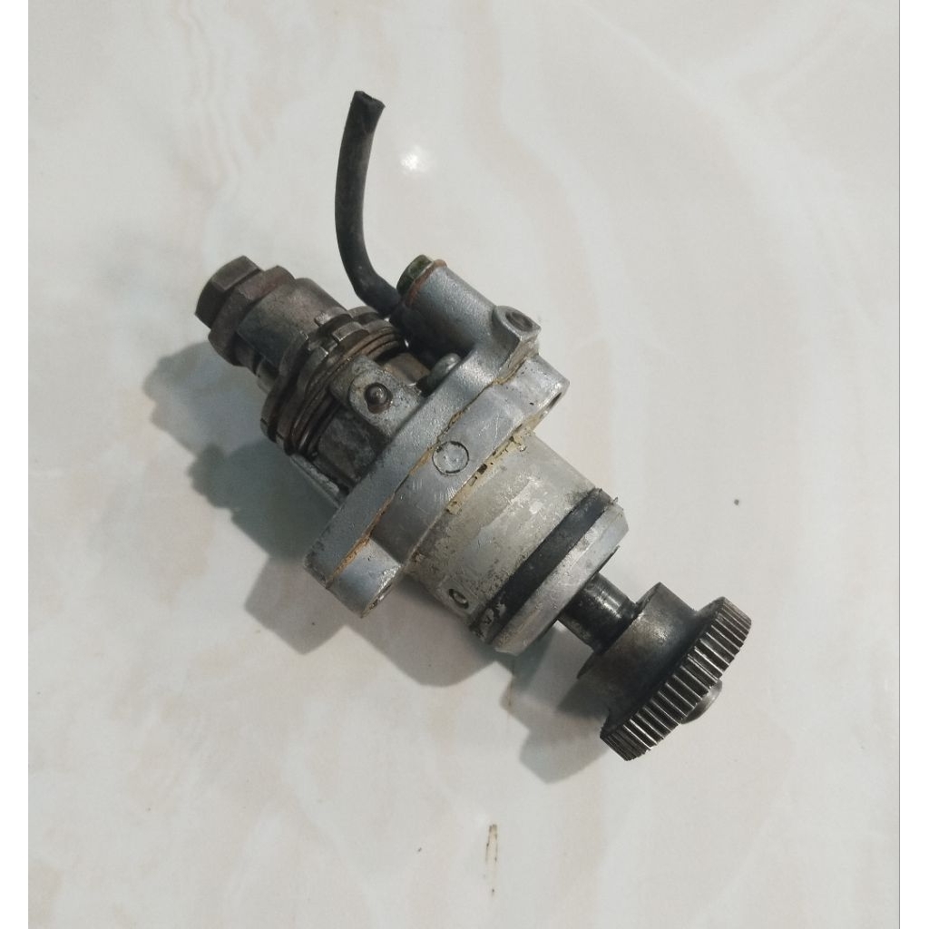 Pompa oli samping oilpump FizR 3YR Yamaha Fiz R Fiz Fis tahun muda Original second
