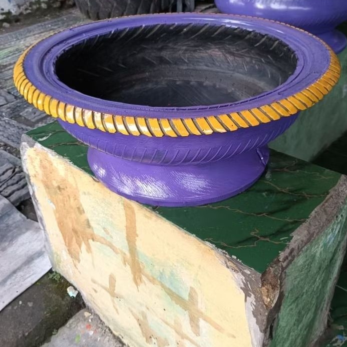 pot pohon bonsai 20/40 dari karet ban