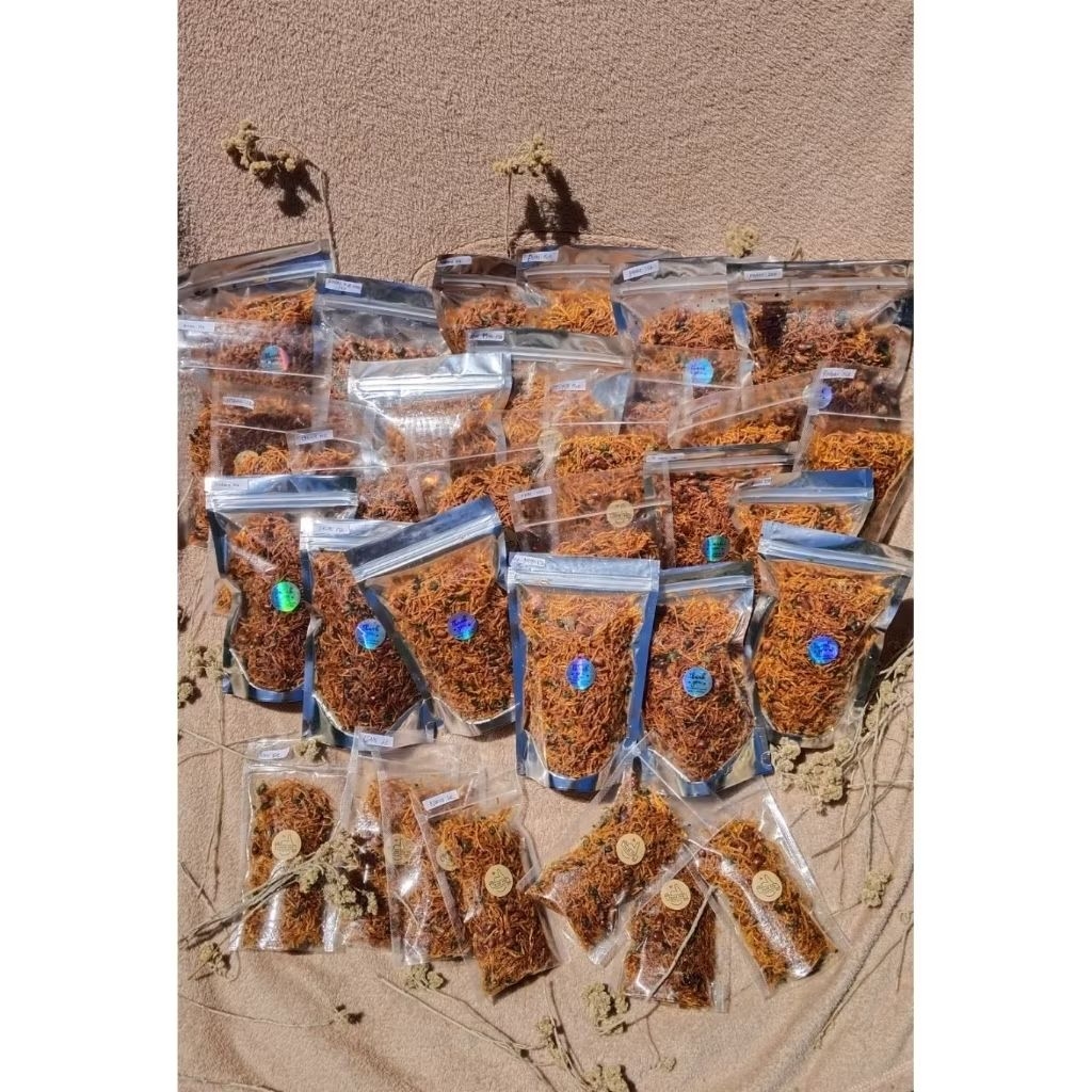 

serundeng ubi berat 200gr