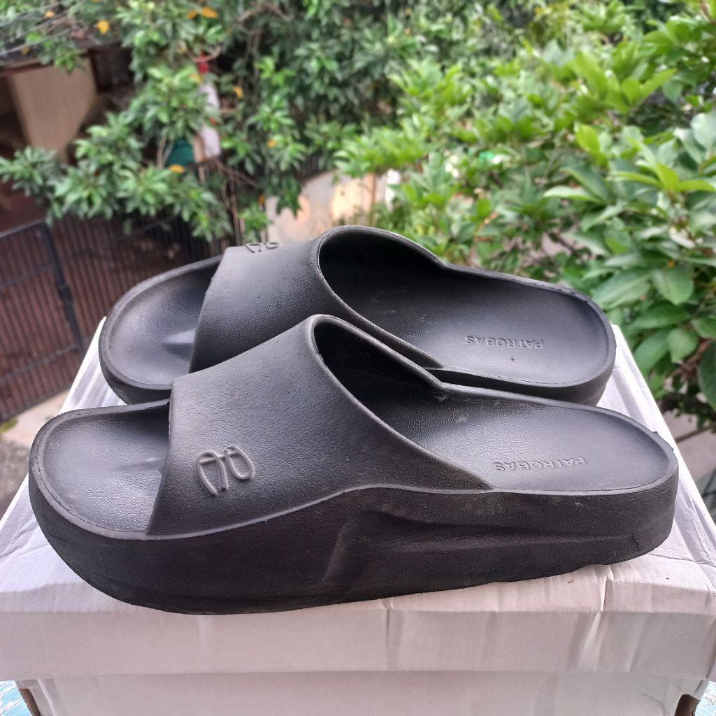 Sandal patrobas preloved size 39