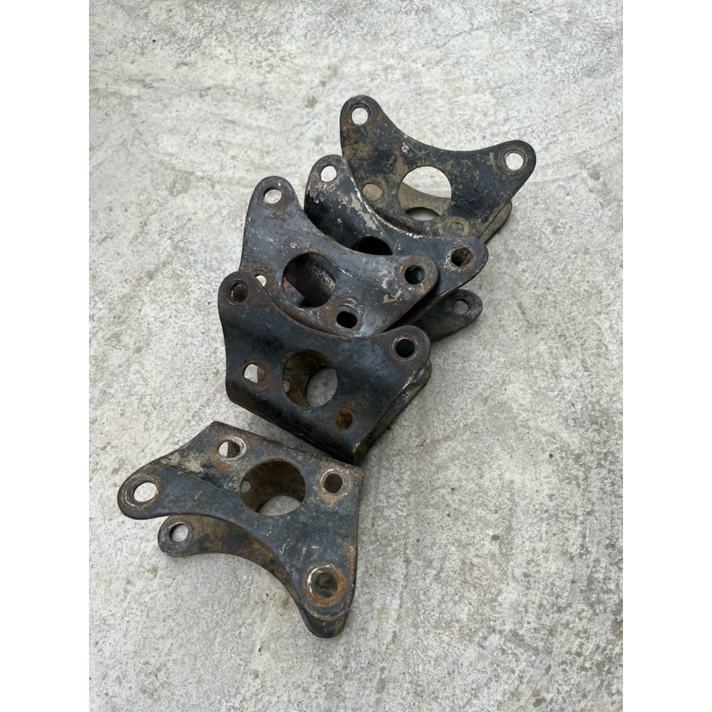 Pangkon Mesin CB100 Gl100 Platina