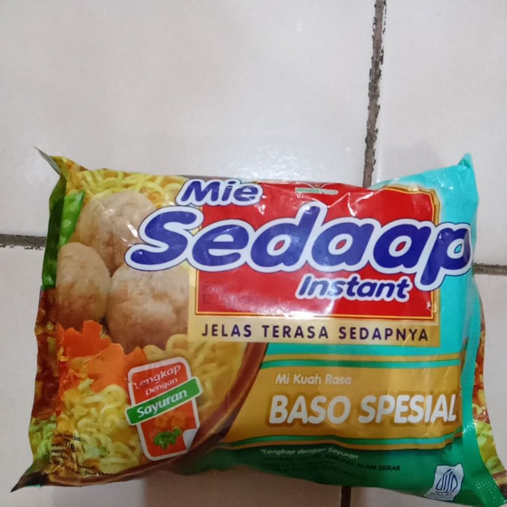 

Mie Sedaap Instan Mi Kuah Rasa Baso Spesial 77gr