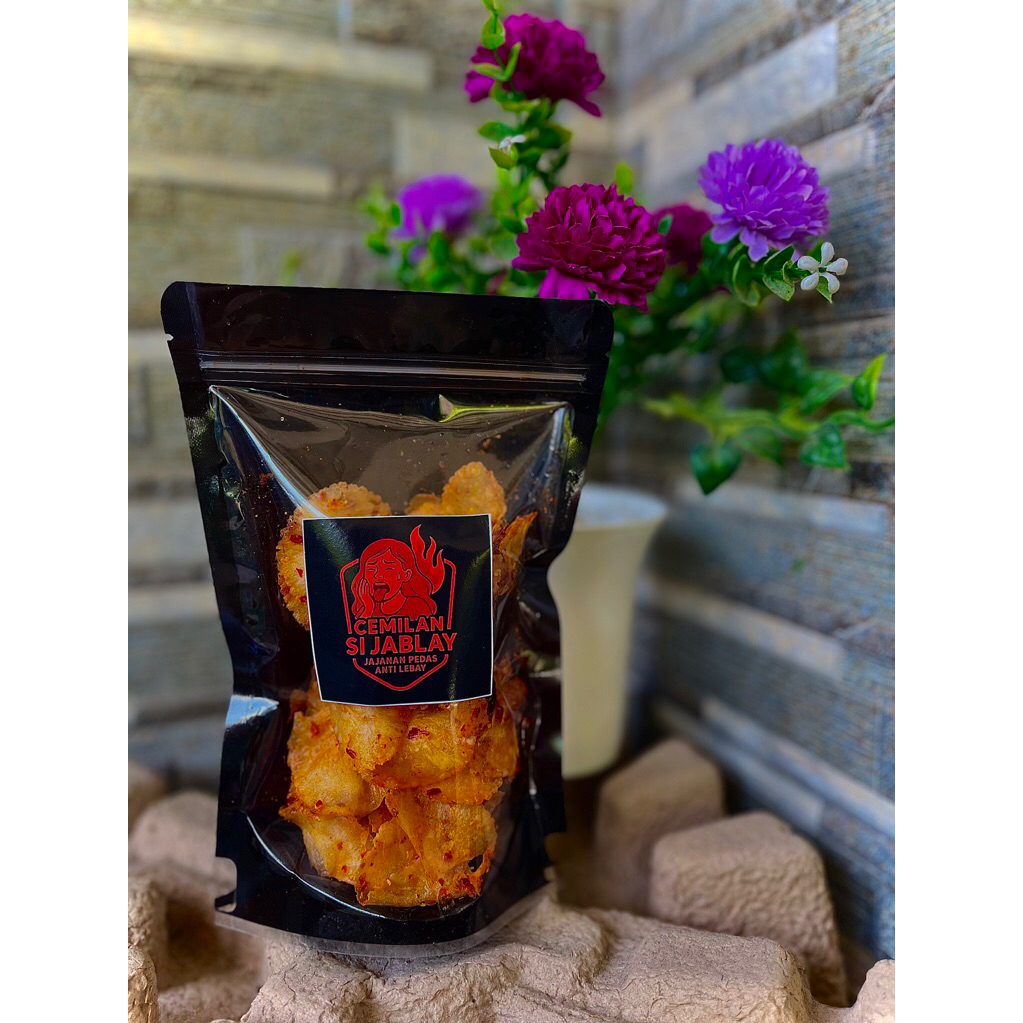 

Keripik Singkong Pedas Daun Jeruk 100gr - Cemilan Si Jablay