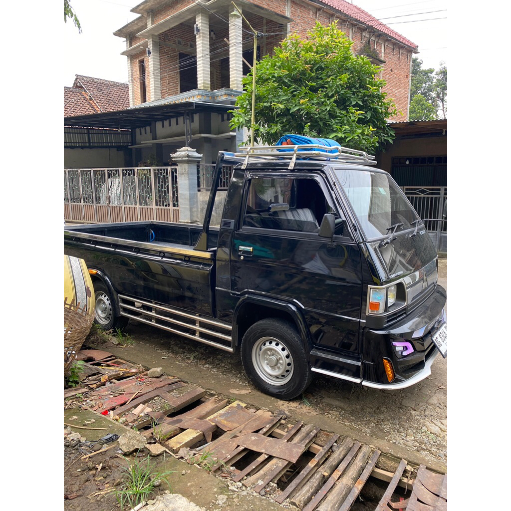 BEMPER RAM STAINLESS L300 SAMPING KIRI KANAN