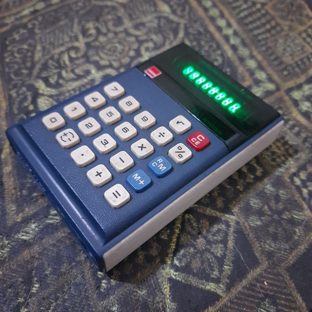 

SHARP ELSIMATE EL-8100s Elektronik Calculator vintage jadul 1974 bekas fungsi normal