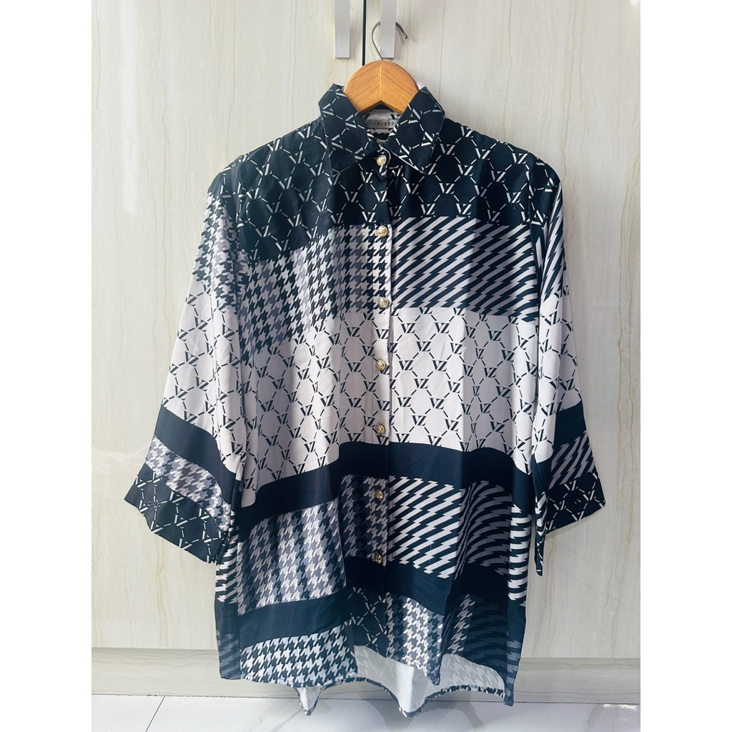 Vivi Zubedi Rumaisha Tunic Black Preloved