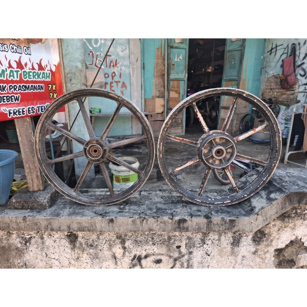 velg racing depan belakang palang 8 lurus ring 18 pnp yamaha rx king rx special rxz rzr