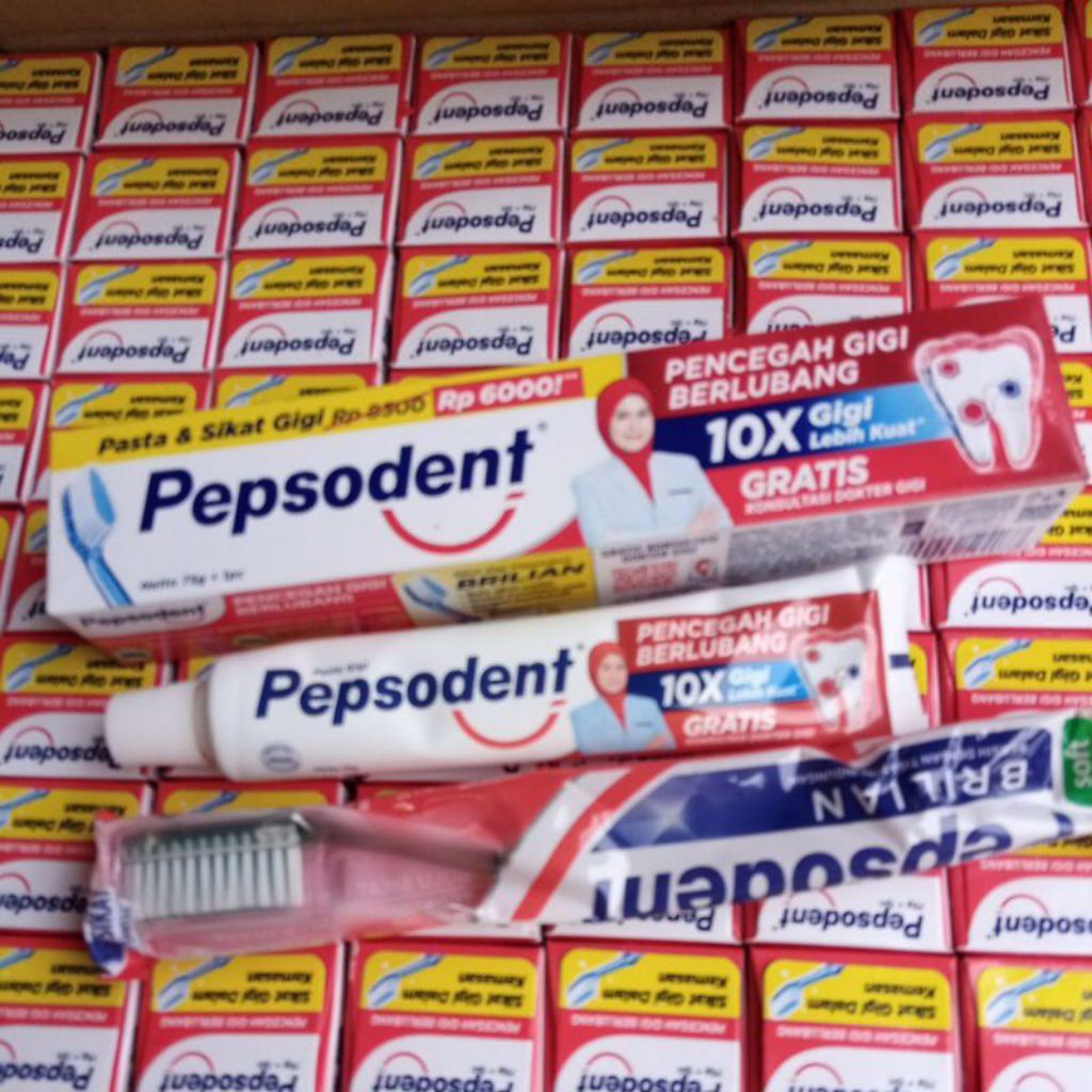 Pepsodent 75gr gratis sikat gigi