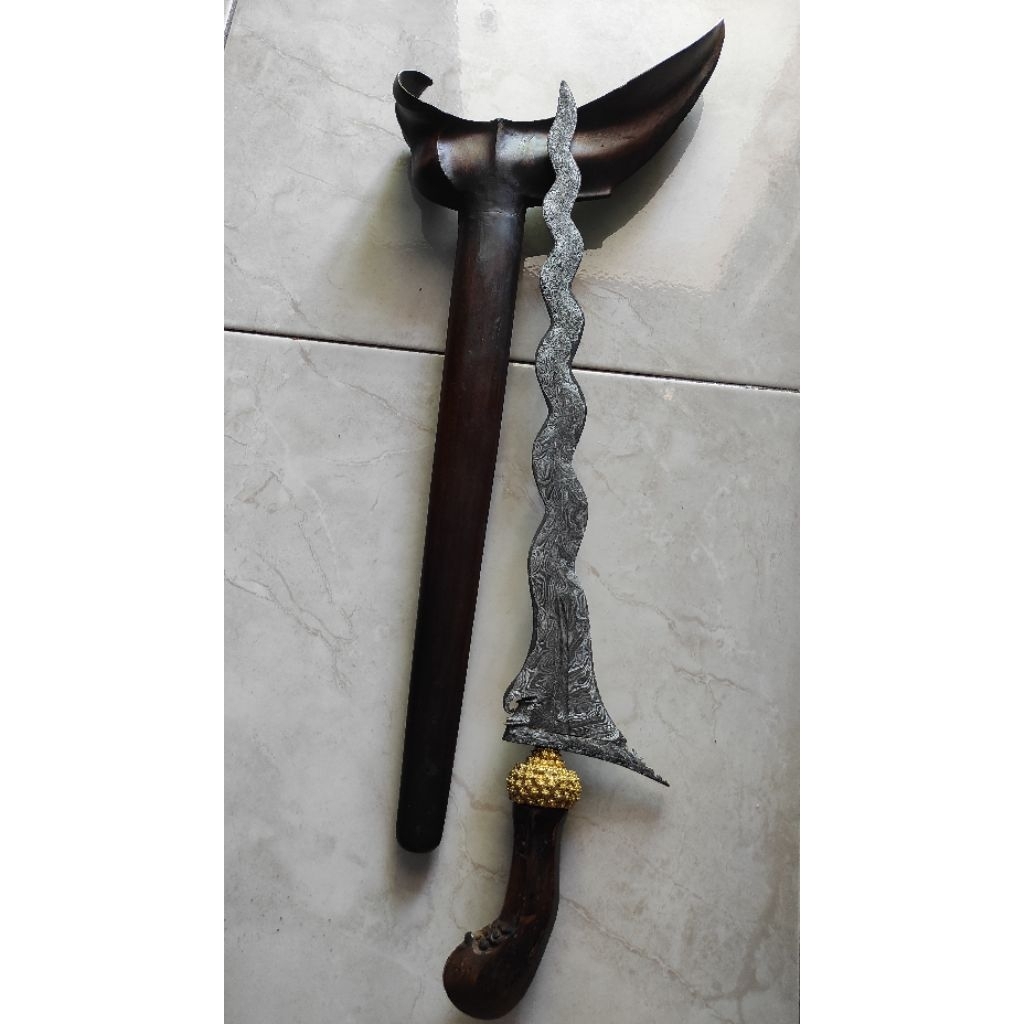 Keris Sengkelat