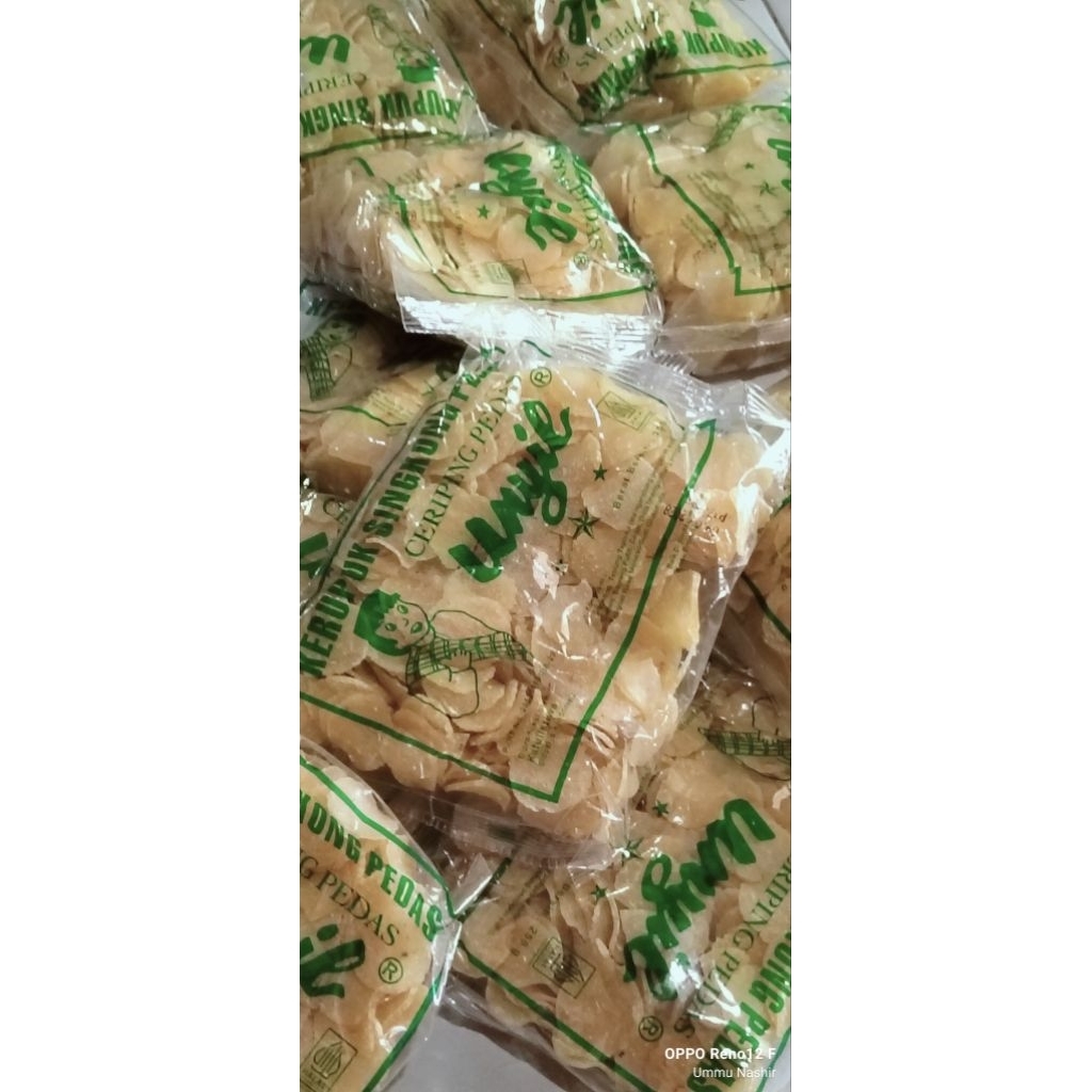 

3Pcs kripik singkong pedas mentah cap unyil kemasan 250 gram
