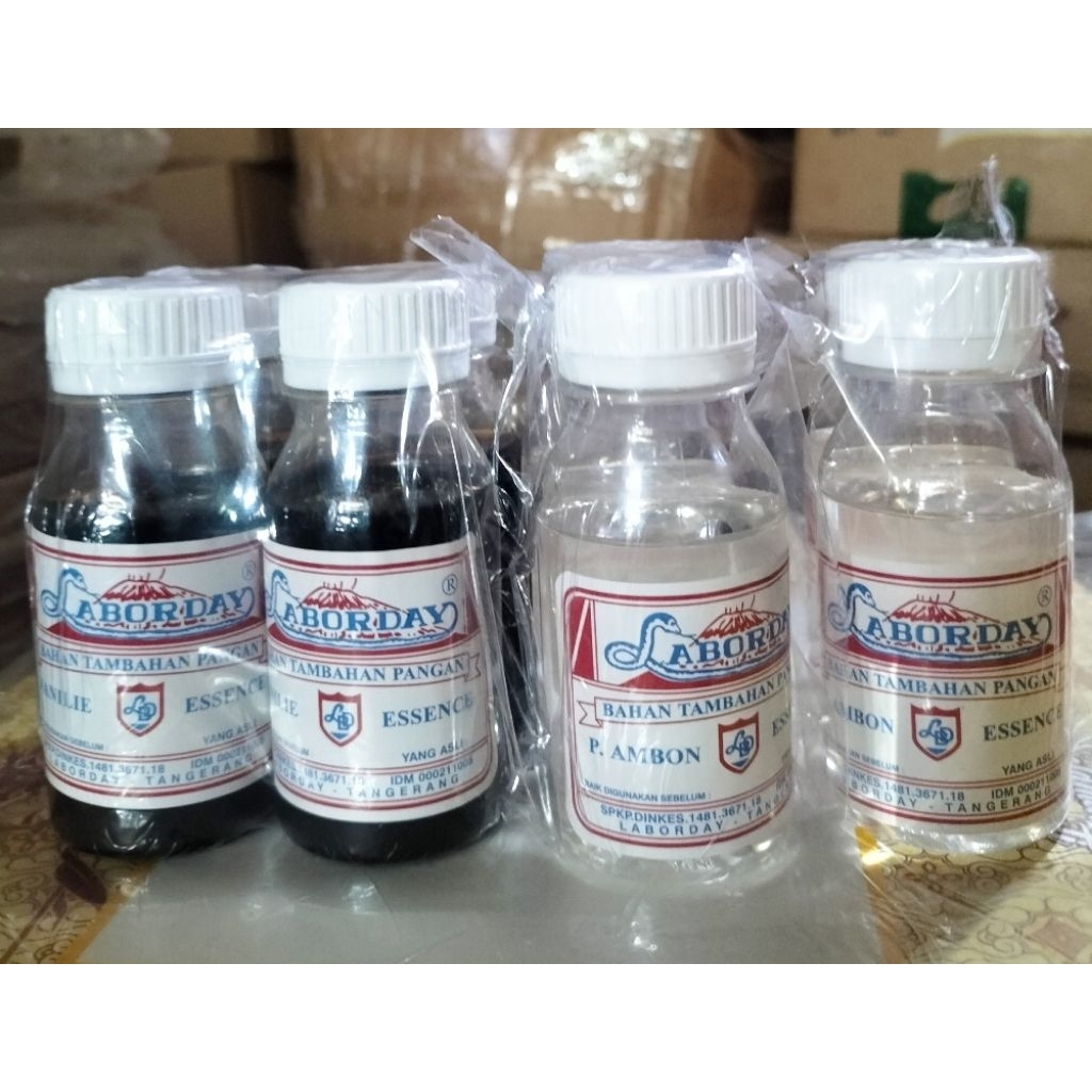 

laboritas esssence vanillie & essence pisang ambon